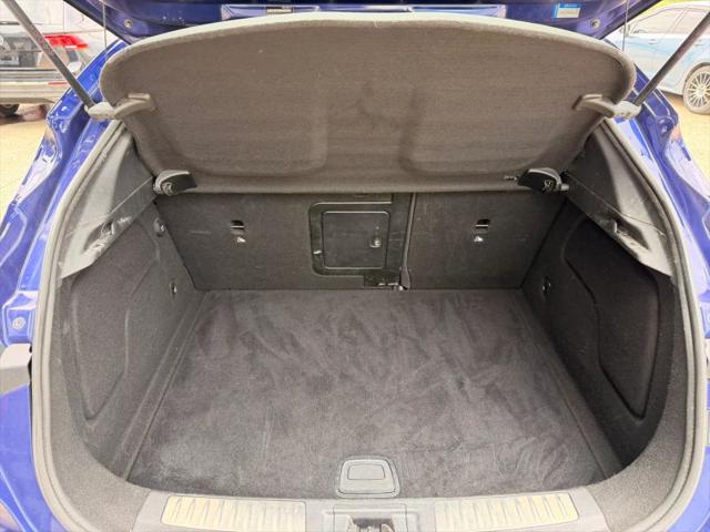 2017 INFINITI QX30 Premium