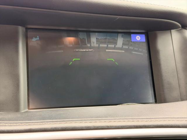 2017 INFINITI QX30 Premium