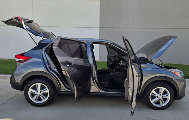 2020 Nissan Kicks S Xtronic CVT