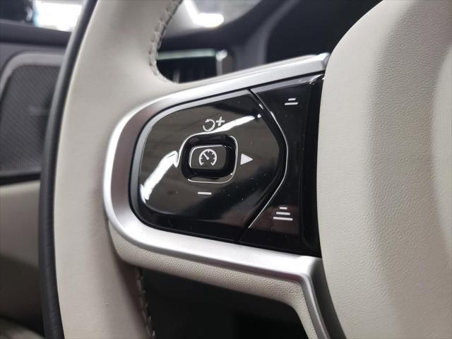 2026 Volvo XC60 Plug-In Hybrid Ultra, T8 AWD Electric/Gasoline, Dark