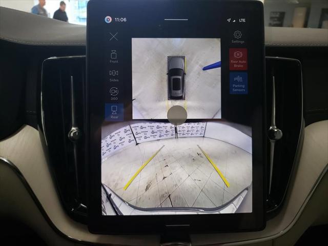 2026 Volvo XC60 Plug-In Hybrid Ultra, T8 AWD Electric/Gasoline, Dark
