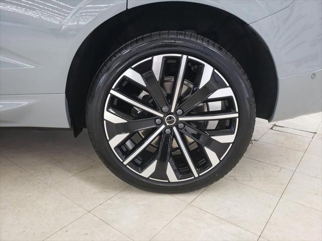2026 Volvo XC60 Plug-In Hybrid Ultra, T8 AWD Electric/Gasoline, Dark
