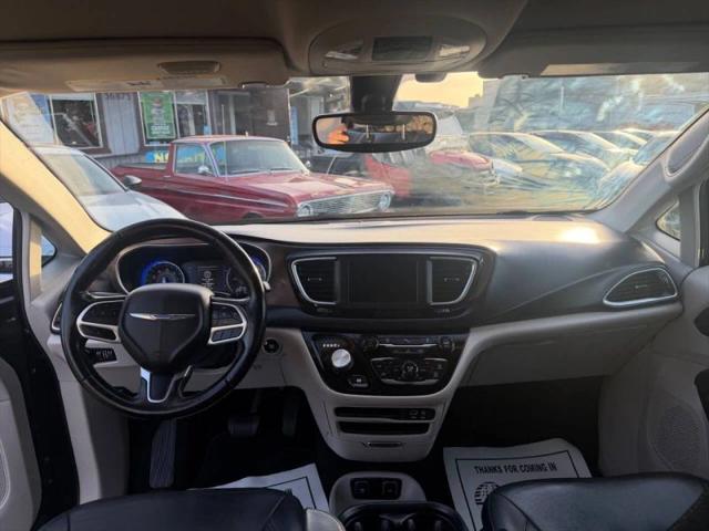 2019 Chrysler Pacifica Touring L