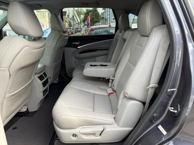 2017 Acura MDX w/Technology Package