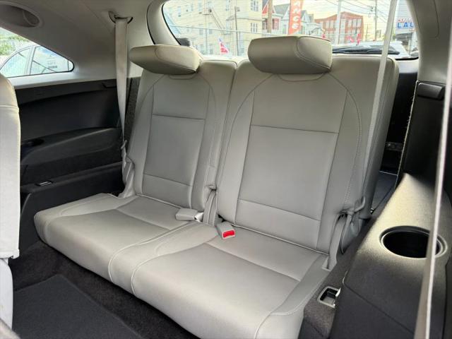 2017 Acura MDX w/Technology Package