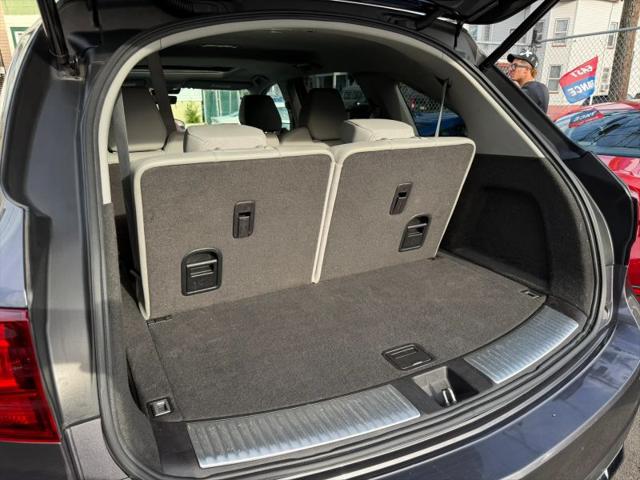2017 Acura MDX w/Technology Package