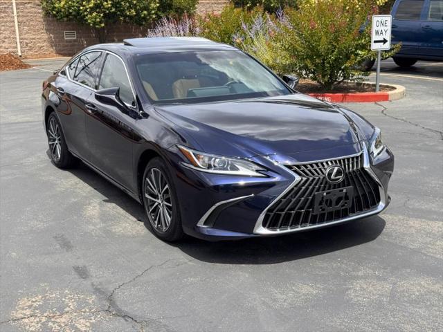 2023 Lexus ES 300h 300h