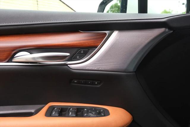 2022 Cadillac XT5 AWD Premium Luxury