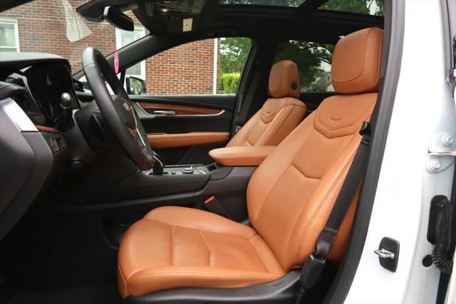 2022 Cadillac XT5 AWD Premium Luxury