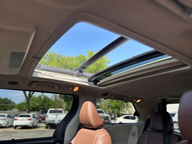 2018 Toyota Sienna Limited Premium 7 Passenger