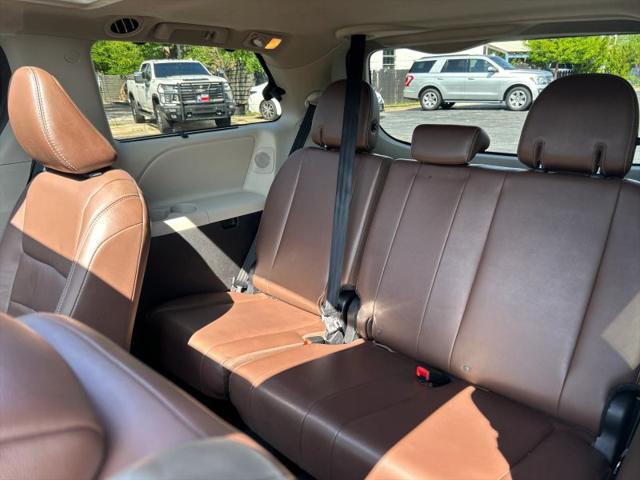 2018 Toyota Sienna Limited Premium 7 Passenger
