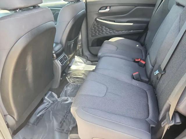 2021 Hyundai Santa Fe SE