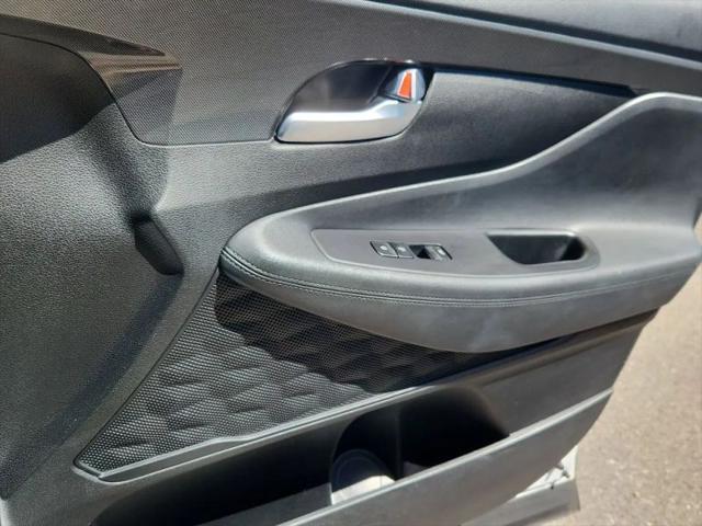 2021 Hyundai Santa Fe SE