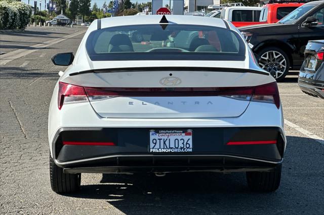 2025 Hyundai Elantra SEL Sport