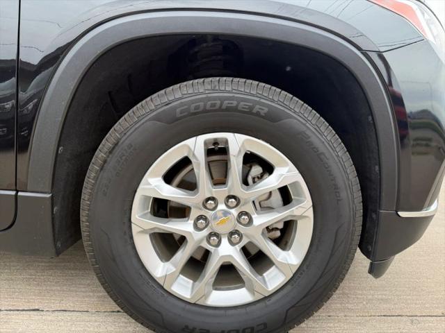 2020 Chevrolet Traverse AWD LT Cloth