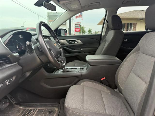2020 Chevrolet Traverse AWD LT Cloth