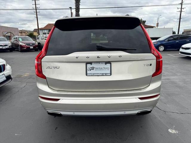 2016 Volvo XC90 T5 Momentum