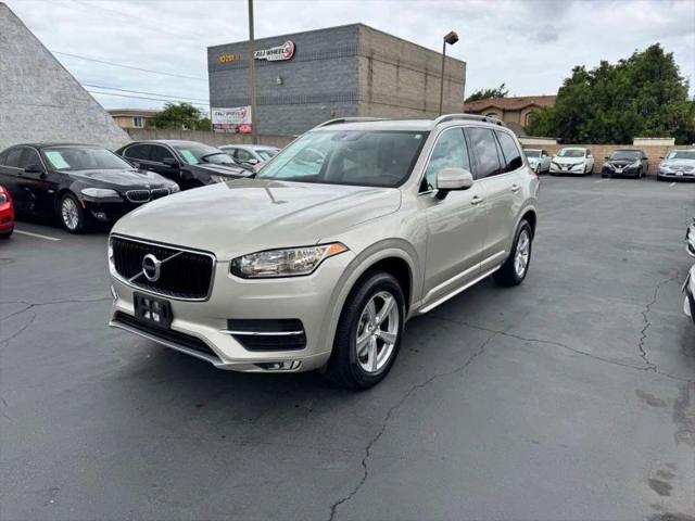 2016 Volvo XC90 T5 Momentum