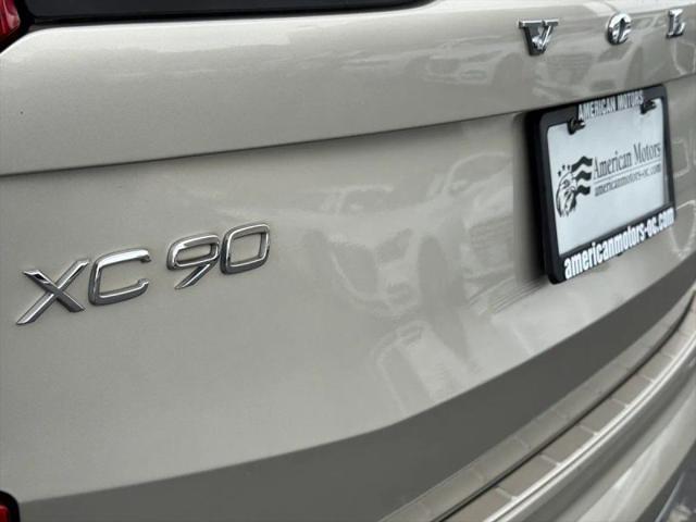 2016 Volvo XC90 T5 Momentum