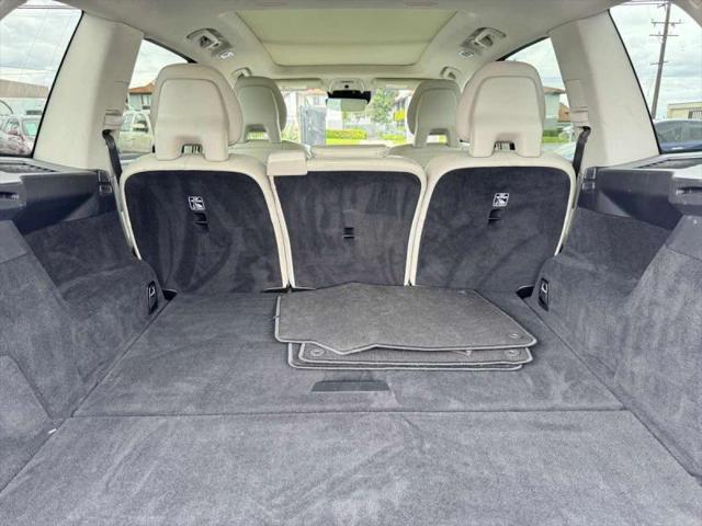 2016 Volvo XC90 T5 Momentum