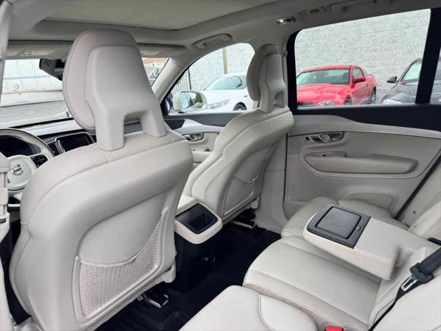 2016 Volvo XC90 T5 Momentum