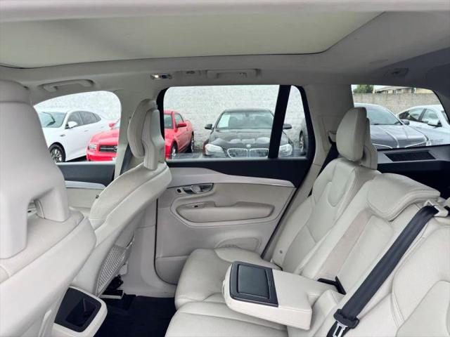 2016 Volvo XC90 T5 Momentum