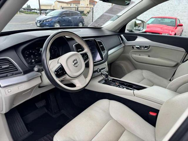 2016 Volvo XC90 T5 Momentum