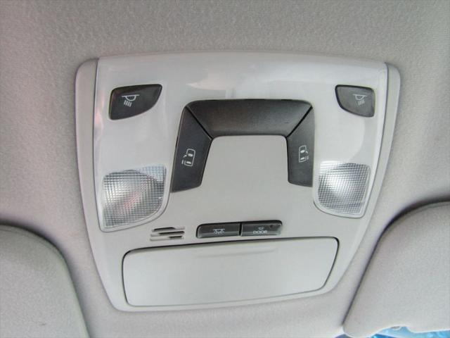 2013 Toyota Sienna LE V6 8 Passenger