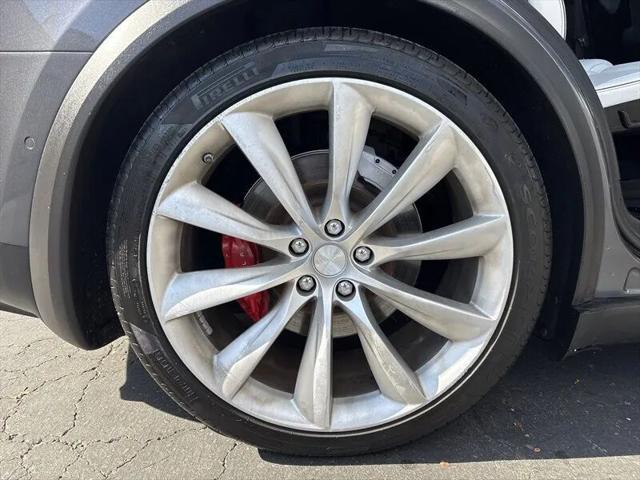 2016 Tesla Model X P90D