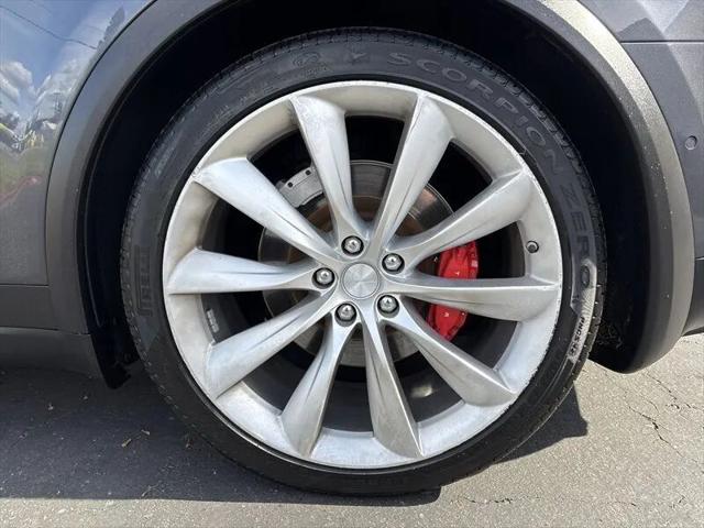 2016 Tesla Model X P90D