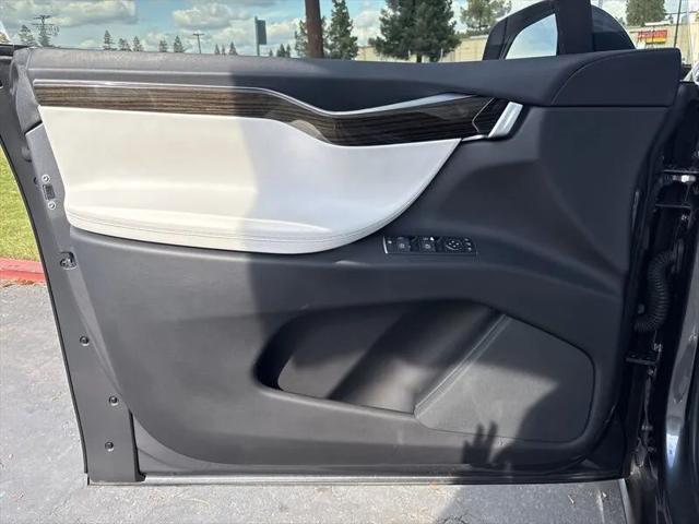 2016 Tesla Model X P90D