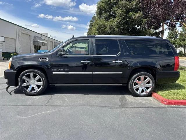 2011 Cadillac Escalade ESV Platinum Edition