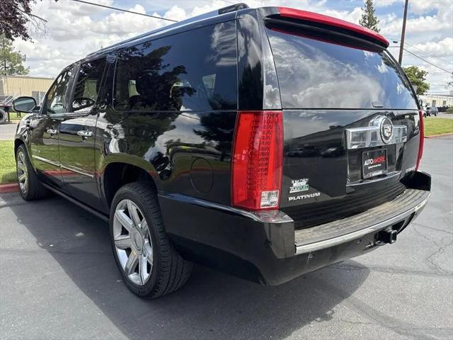 2011 Cadillac Escalade ESV Platinum Edition
