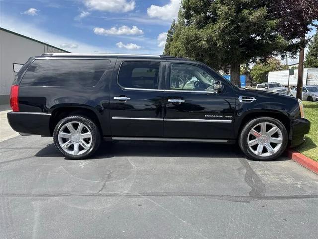 2011 Cadillac Escalade ESV Platinum Edition