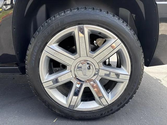 2011 Cadillac Escalade ESV Platinum Edition