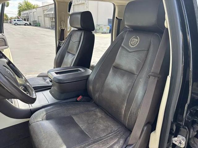 2011 Cadillac Escalade ESV Platinum Edition