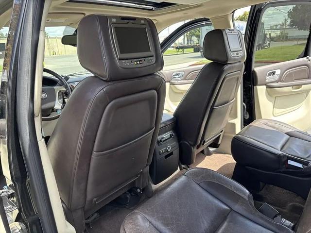 2011 Cadillac Escalade ESV Platinum Edition