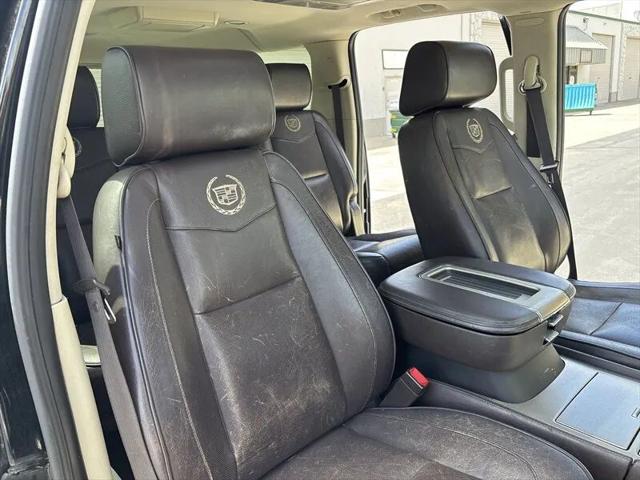 2011 Cadillac Escalade ESV Platinum Edition