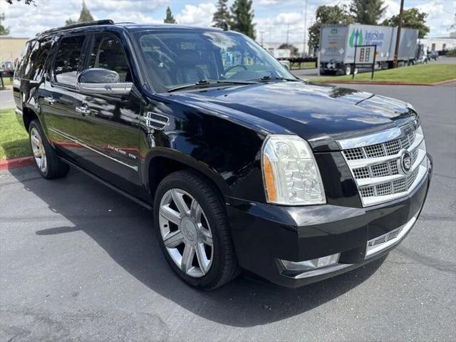 2011 Cadillac Escalade ESV Platinum Edition