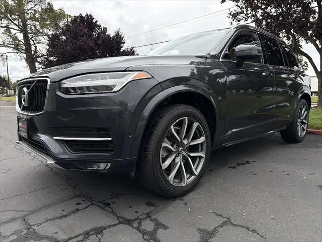 2017 Volvo XC90 T6 Momentum
