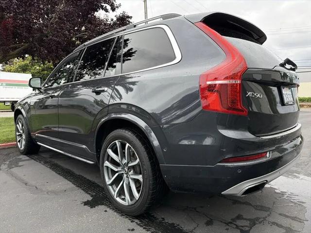 2017 Volvo XC90 T6 Momentum