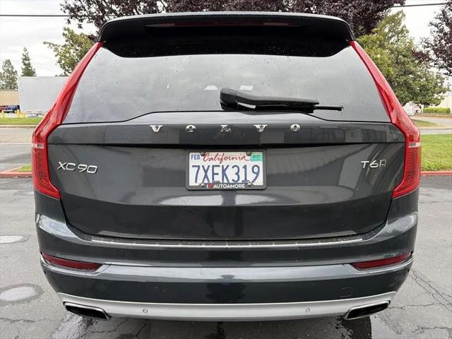 2017 Volvo XC90 T6 Momentum