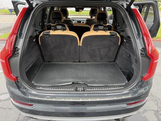2017 Volvo XC90 T6 Momentum