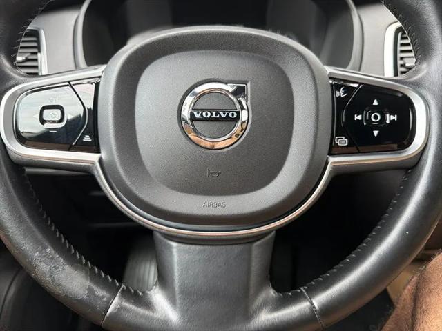 2017 Volvo XC90 T6 Momentum