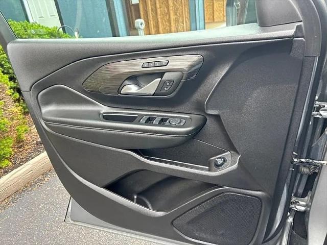2024 GMC Terrain AWD SLT