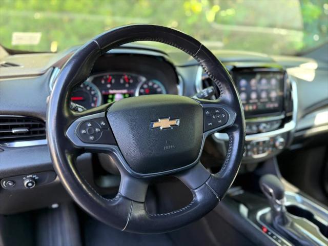 2022 Chevrolet Traverse AWD LT Cloth