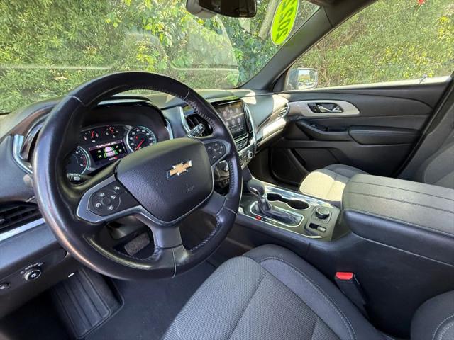 2022 Chevrolet Traverse AWD LT Cloth