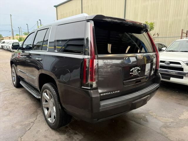 2017 Cadillac Escalade Luxury