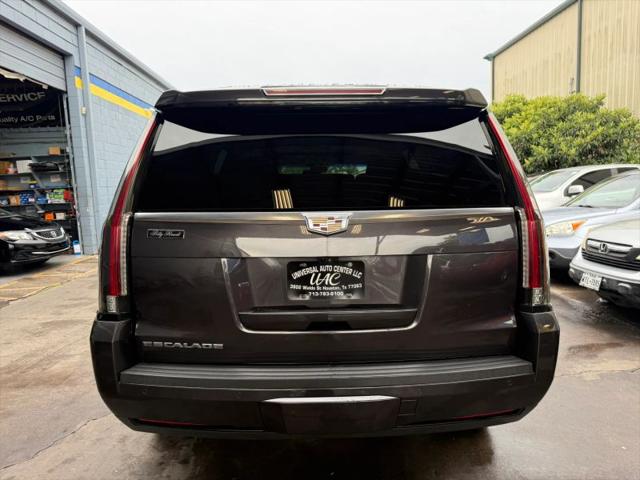 2017 Cadillac Escalade Luxury