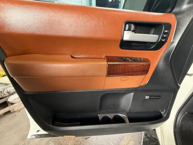 2011 Toyota Sequoia Platinum 5.7L V8